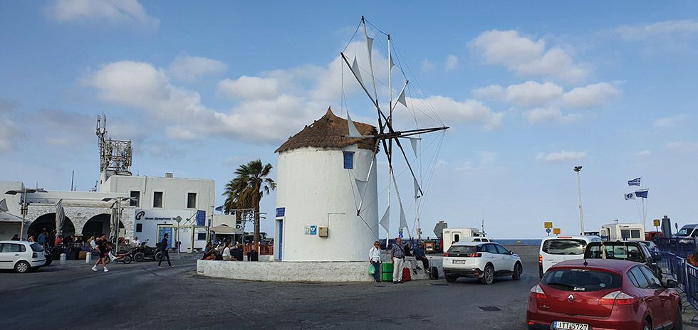 Puerto-de-Parikia
