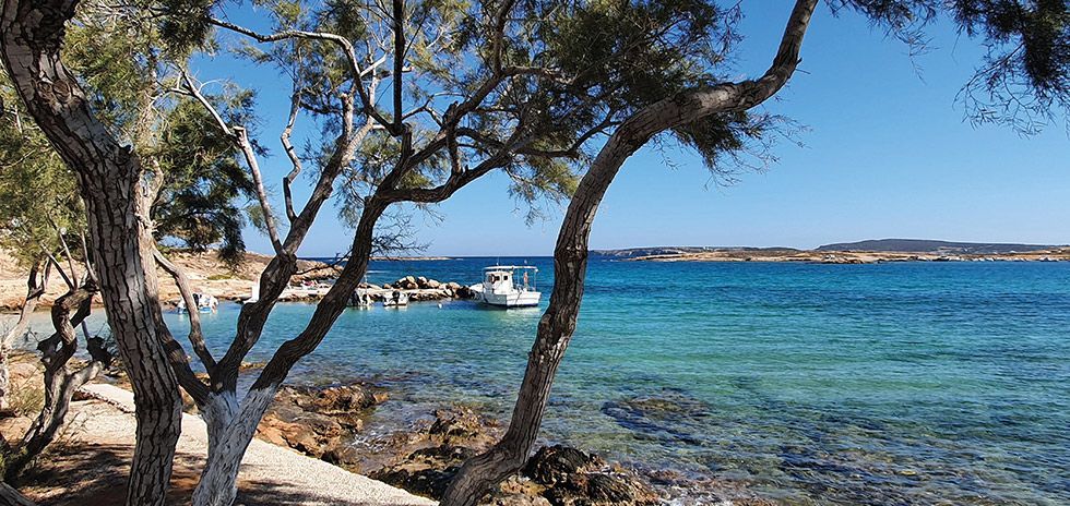 cala-naoussa