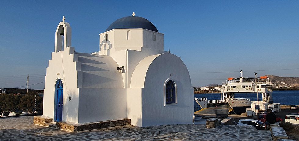 puerto-de-Antiparos