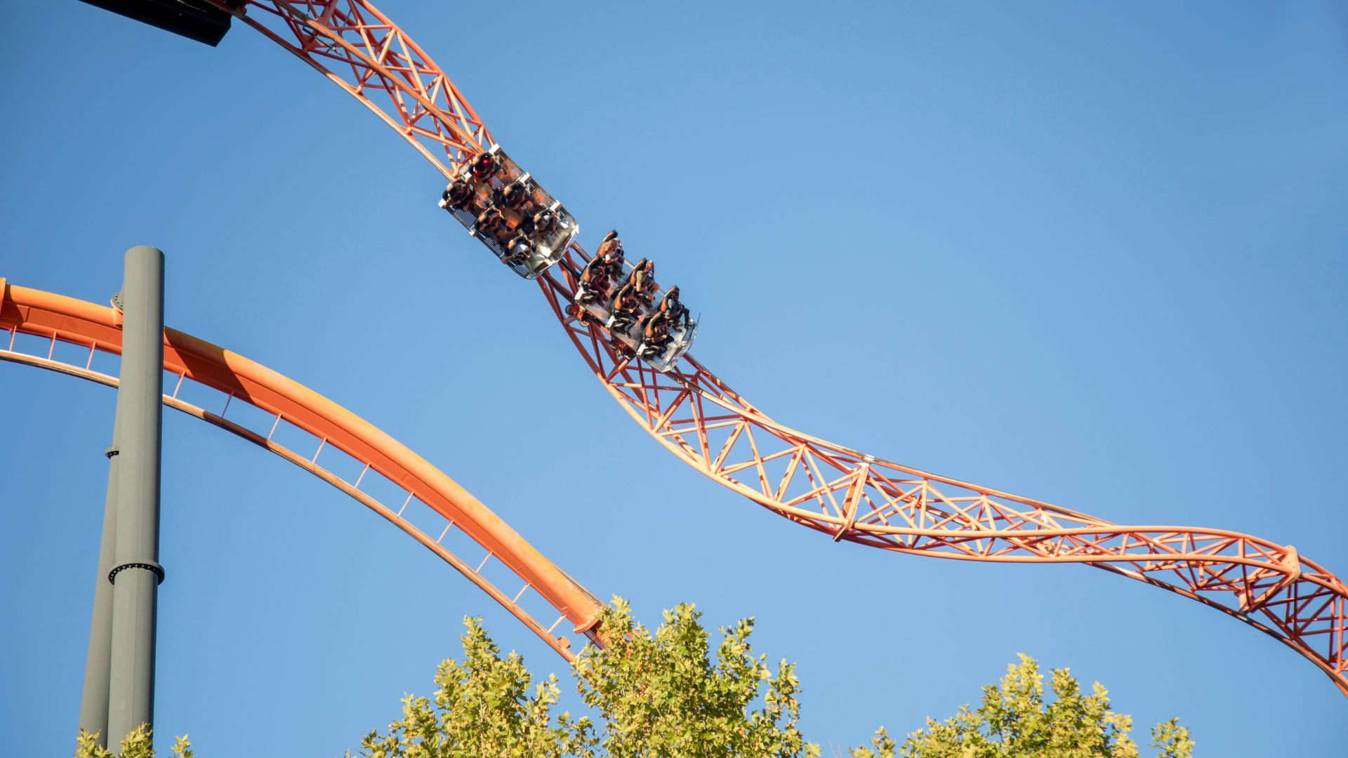 Montaña rusa en madrid, abismo
