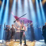 Sale-el-Sol.-Los-Miserables-Elenco.-Foto-Gavy-Merz